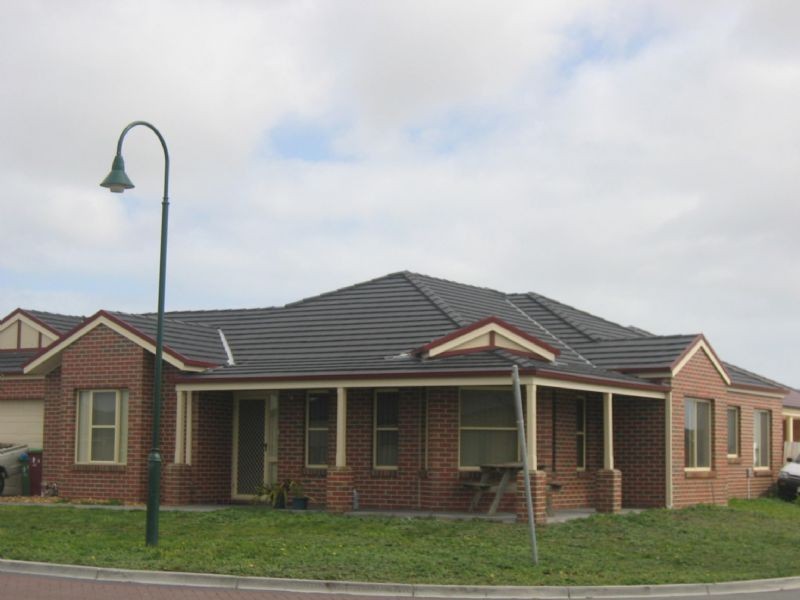 1 Boothby Terrace, Lynbrook VIC 3975