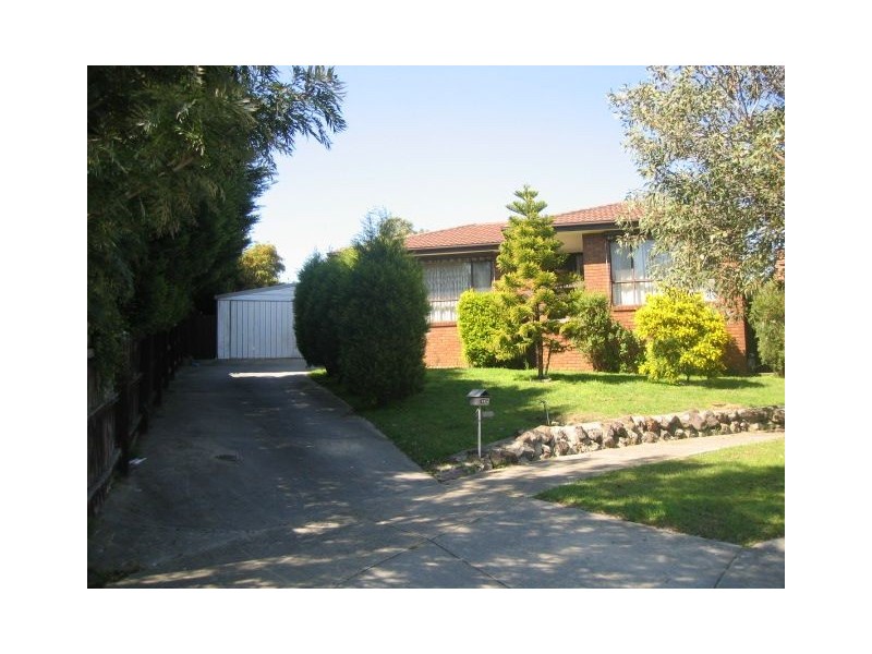 16 Edgerton Court, Hampton Park VIC 3976