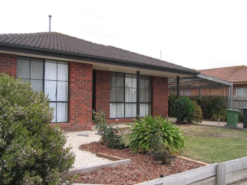 5 Lakeview Drive, Narre Warren South VIC 3805