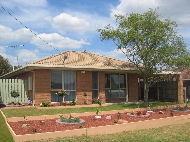 6 Medinah Rise, Hampton Park VIC 3976