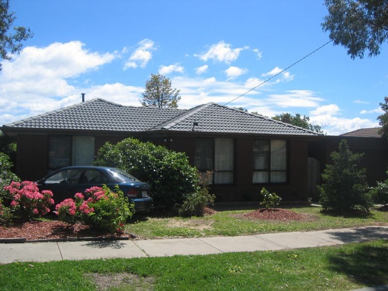 7  Robinson Crescent, Hampton Park VIC 3976