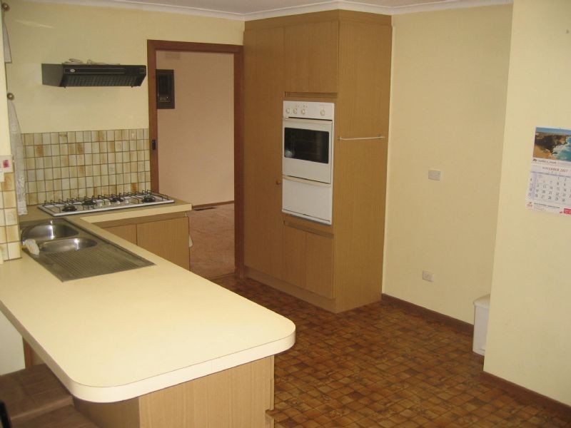 7  Robinson Crescent, Hampton Park VIC 3976