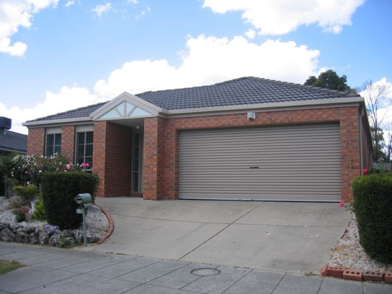 24-26 Gilmore Crescent, Lynbrook VIC 3975