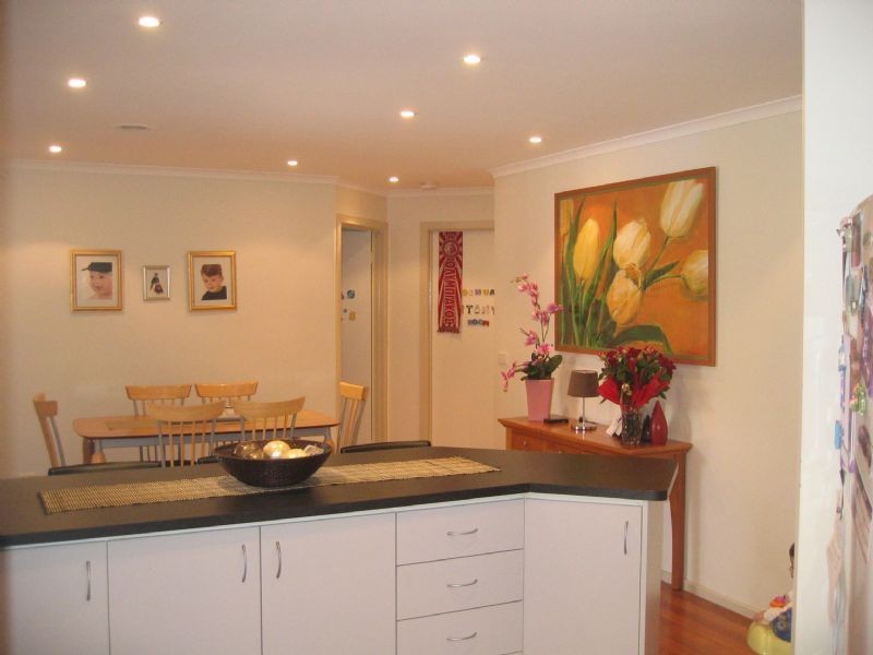 27 Verona Drive, Hampton Park VIC 3976