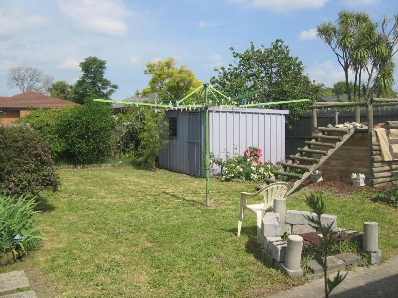 12 Vanessa Drive, Hampton Park VIC 3976