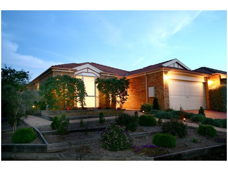 31 Dutton Close, Lynbrook VIC 3975