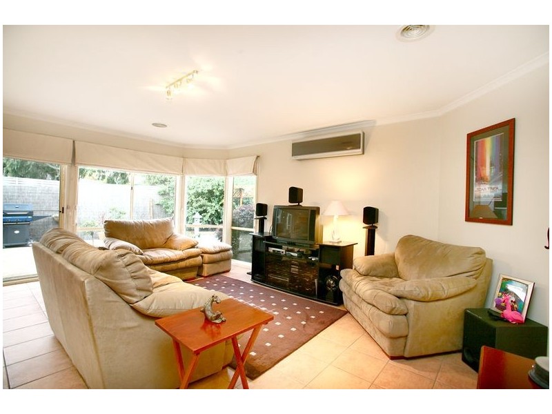 31 Dutton Close, Lynbrook VIC 3975
