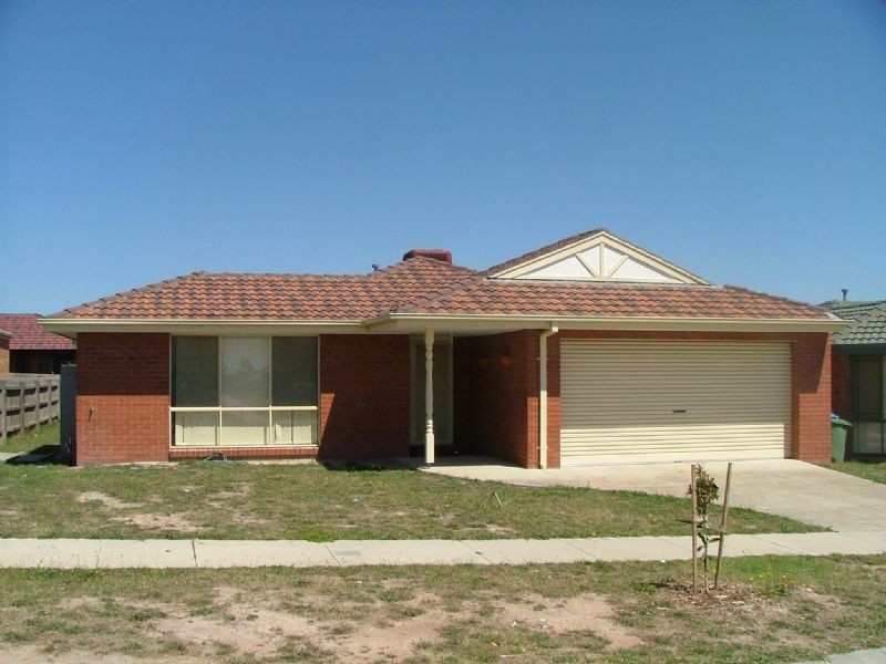 53 Karoonda Way, Hampton Park VIC 3976