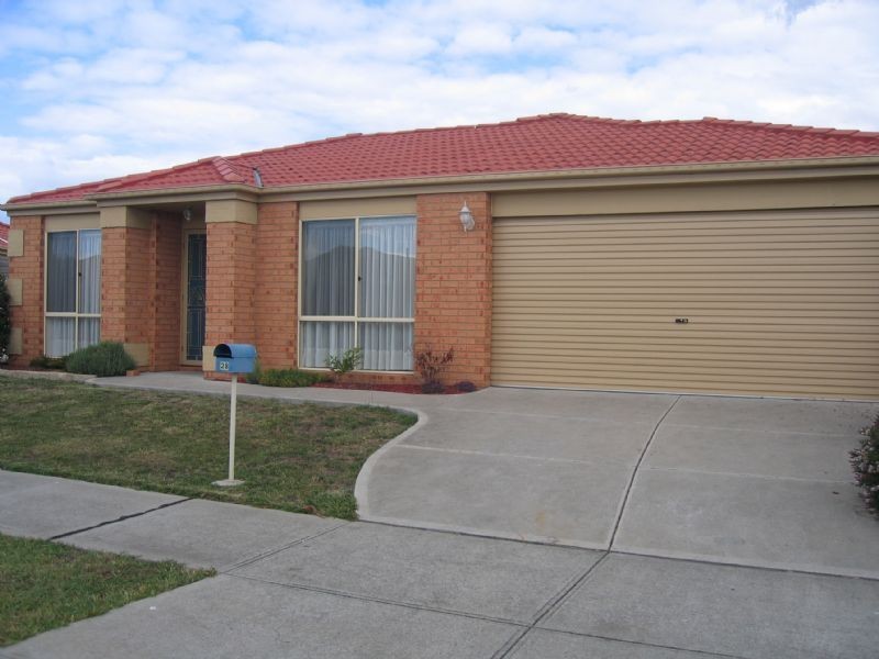 28 Grand Arch Way, Berwick VIC 3806