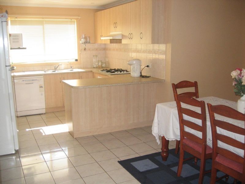 12 Dutton Close, Lynbrook VIC 3975