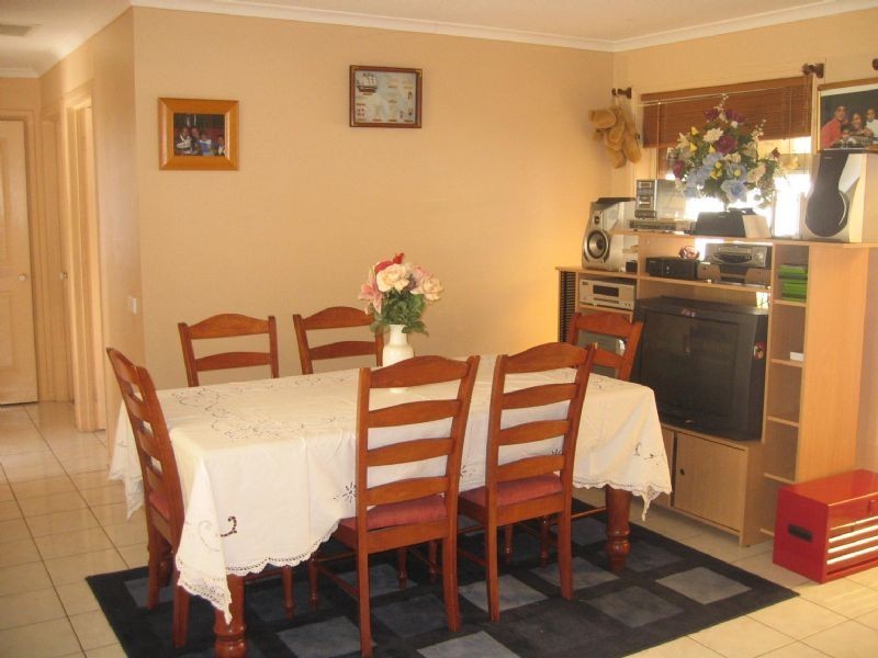 12 Dutton Close, Lynbrook VIC 3975