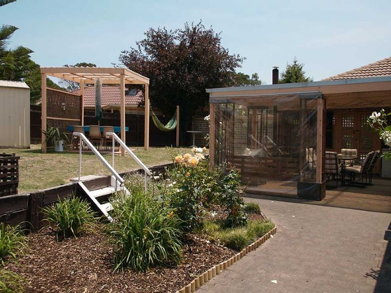 10 Pioneer Place, Hampton Park VIC 3976