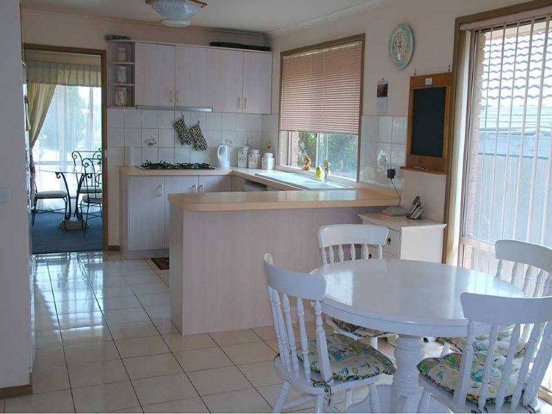 10 Pioneer Place, Hampton Park VIC 3976