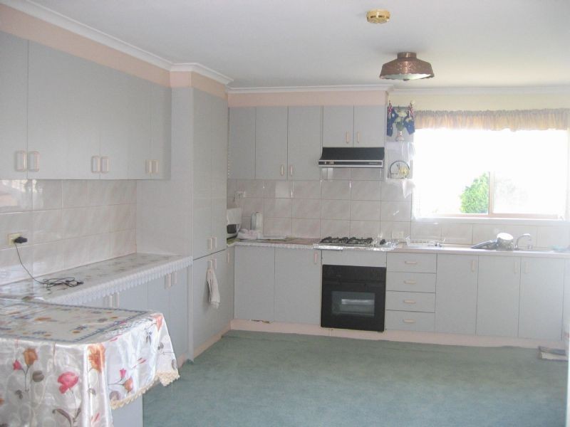 11 Highland Avenue, Hampton Park VIC 3976
