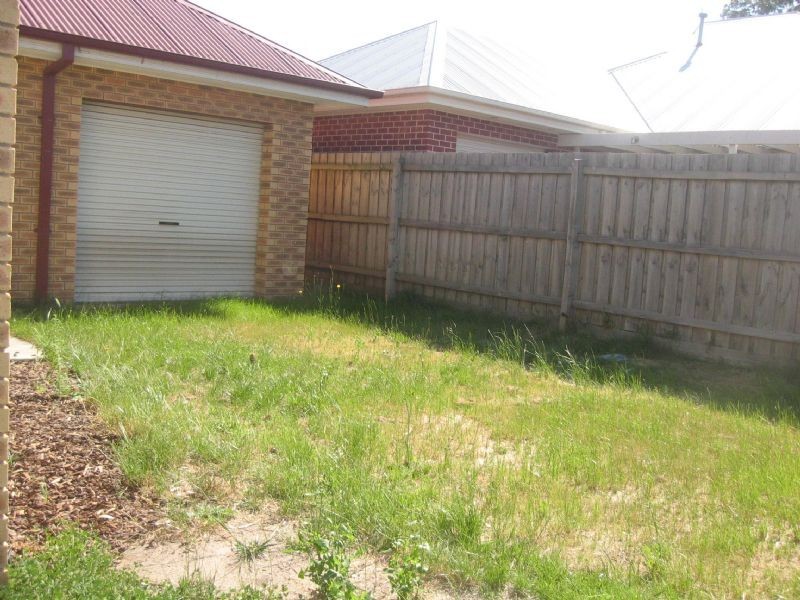 2 Campion Walk, Lynbrook VIC 3975