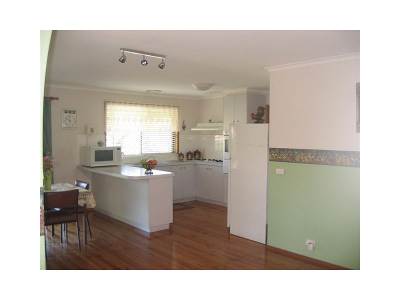 9 Sapphire Drive, Hampton Park VIC 3976