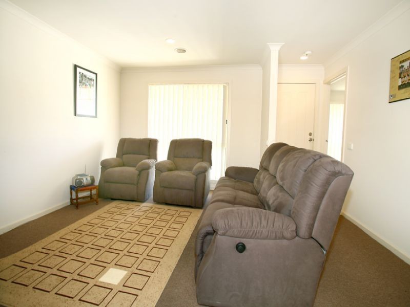 15/4 Paydon Way, Hampton Park VIC 3976