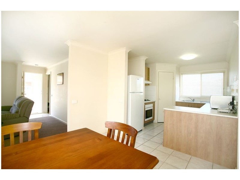 15/4 Paydon Way, Hampton Park VIC 3976