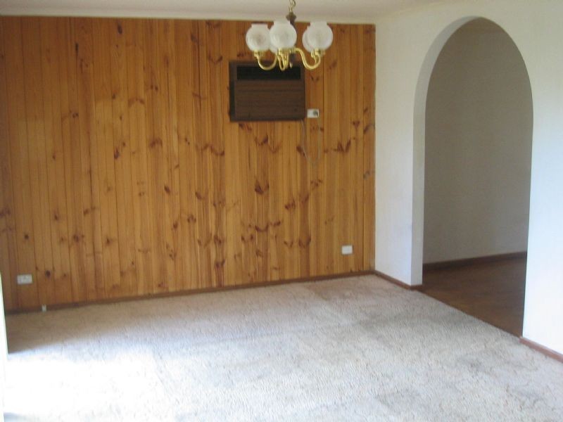 4 Denver Court, Hampton Park VIC 3976