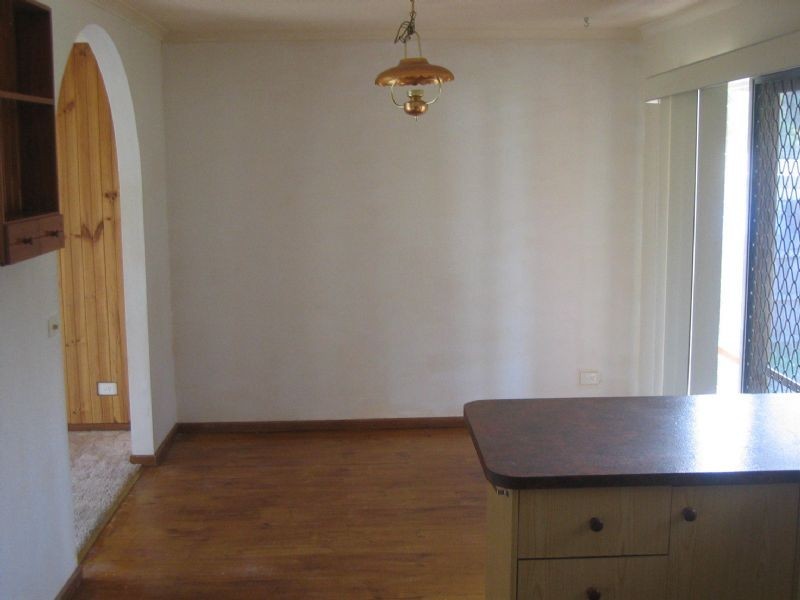 4 Denver Court, Hampton Park VIC 3976