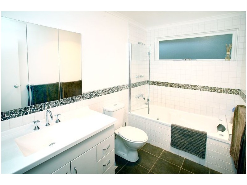 56 Robjant Street, Hampton Park VIC 3976