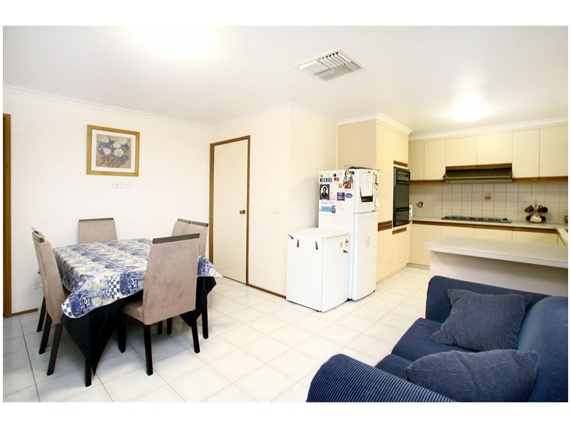 43 Plateau Crescent, Hampton Park VIC 3976