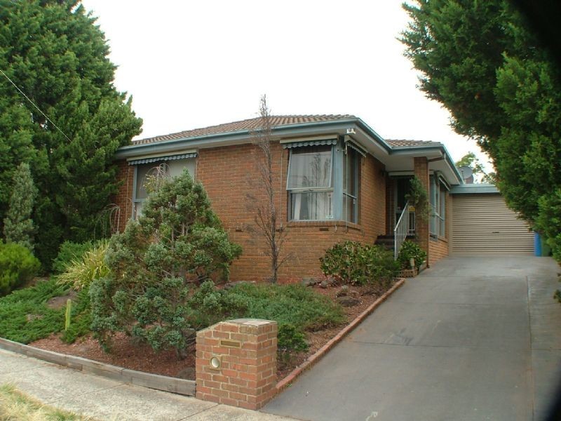 50 Huntington Drive, Hampton Park VIC 3976