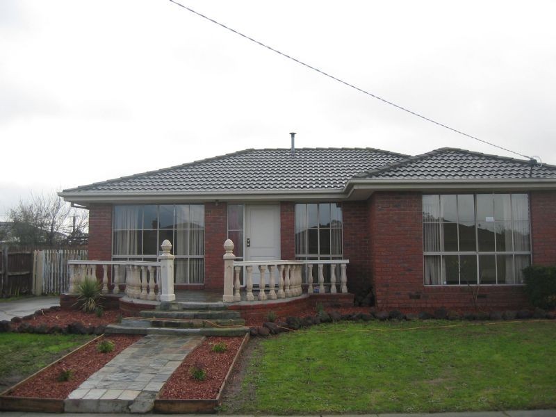 6 Chester Court, Hampton Park VIC 3976