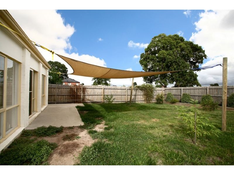 10 Cilento Crescent, Lynbrook VIC 3975