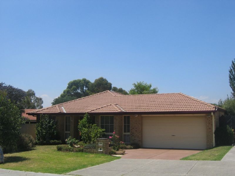12 Kong Court, Hampton Park VIC 3976