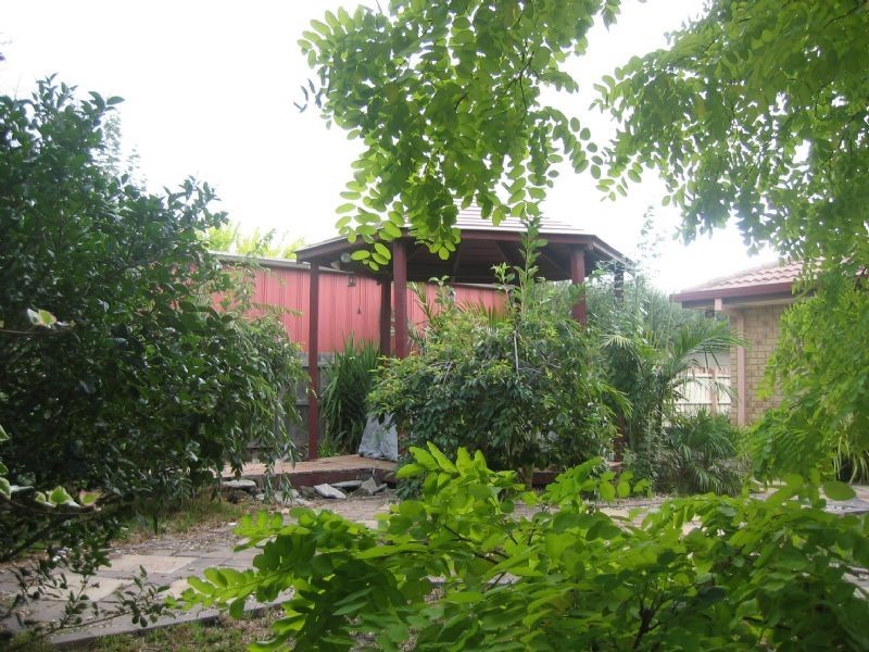 12 Kong Court, Hampton Park VIC 3976