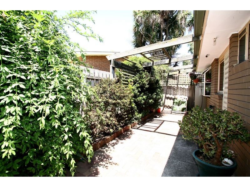 10/20-22 Somerville Road, Hampton Park VIC 3976