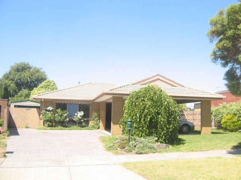80 Justin Circuit, Hampton Park VIC 3976