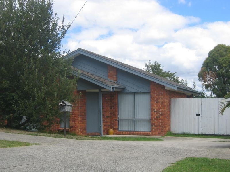 17 Victor Court, Hampton Park VIC 3976