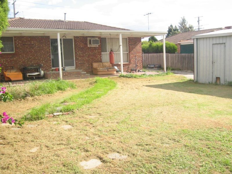 15 Cairns Road, Hampton Park VIC 3976