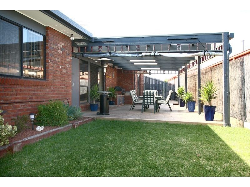 19 Michelle Drive, Hampton Park VIC 3976