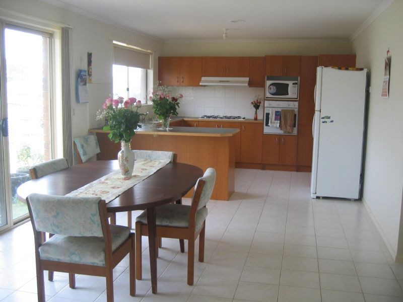 9 Olive Road, Hampton Park VIC 3976