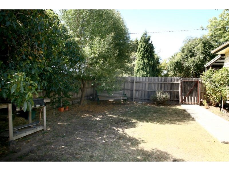 1/12 Somerville Road, Hampton Park VIC 3976