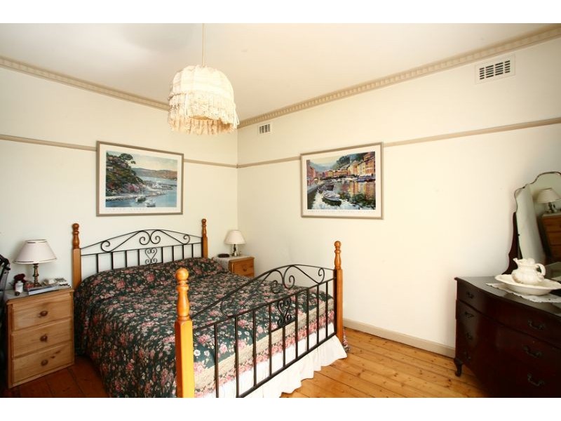 1/12 Somerville Road, Hampton Park VIC 3976