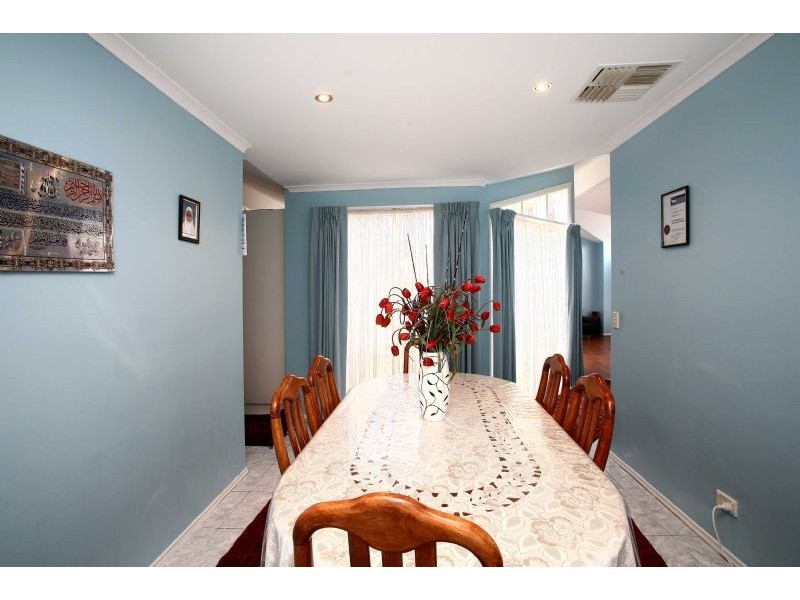 7 Yoni Court, Hallam VIC 3803