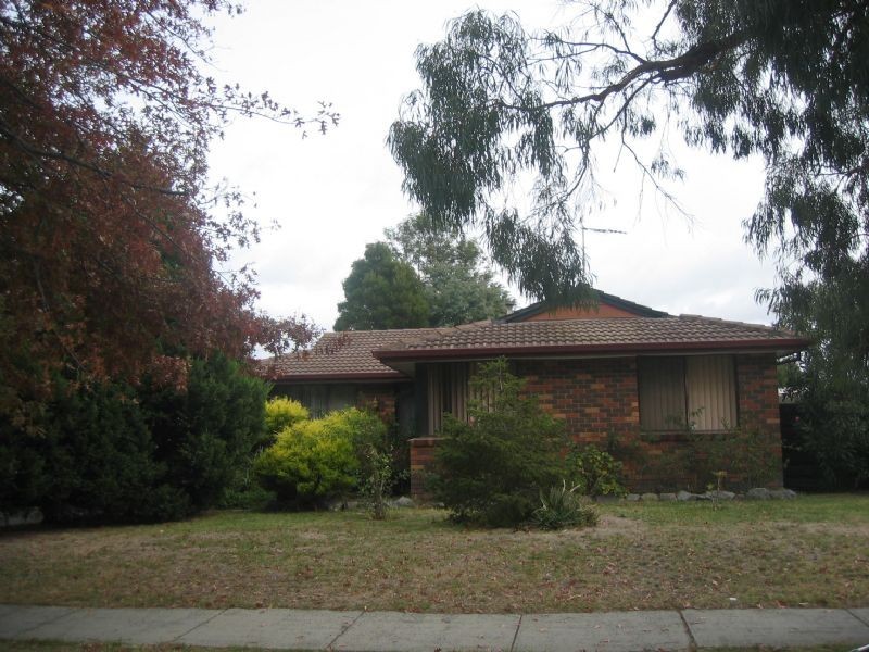 7 Oaktree Drive, Hampton Park VIC 3976