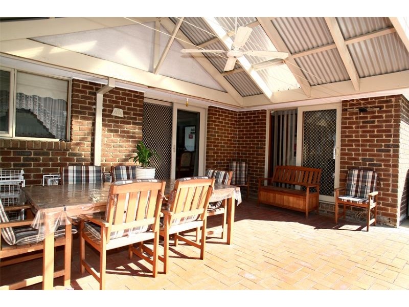 15 Belvedere Court, Hampton Park VIC 3976