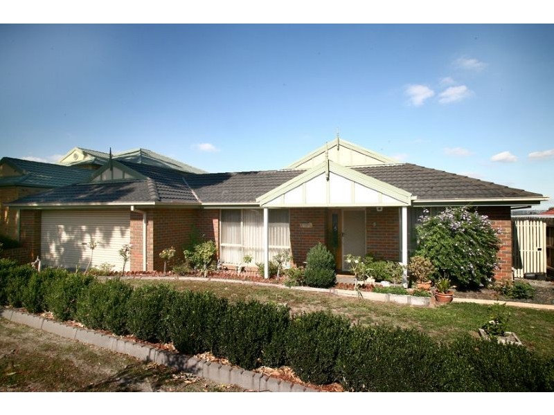 36 Bluerange Crescent, Lynbrook VIC 3975