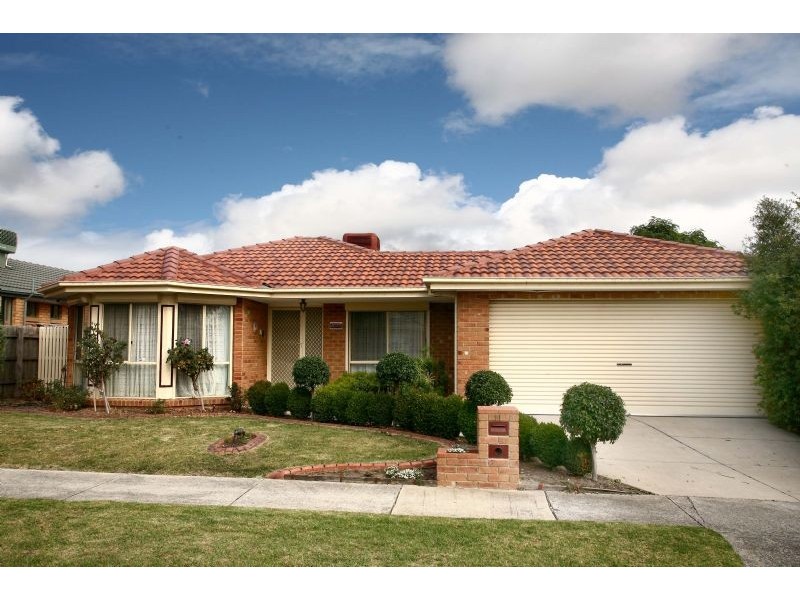 11 Donegal Way, Hampton Park VIC 3976