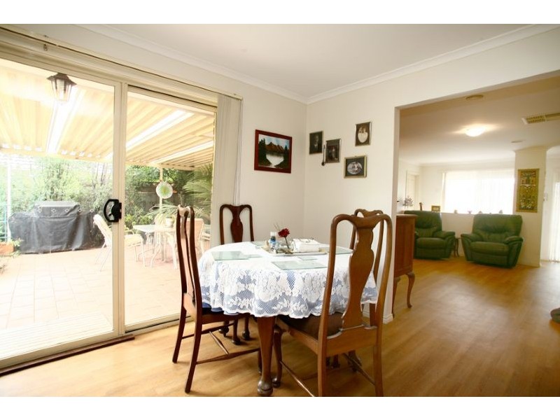 11 Donegal Way, Hampton Park VIC 3976