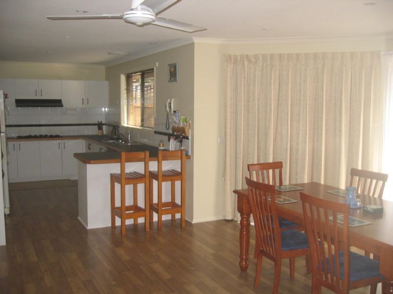 24 Rendell Place, Hampton Park VIC 3976