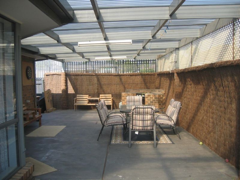 24 Rendell Place, Hampton Park VIC 3976