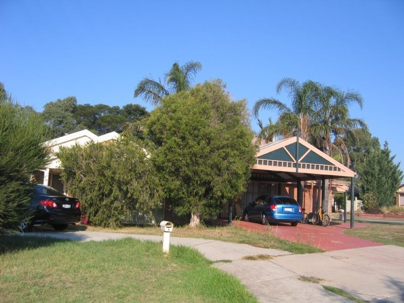 8 Mayruck Rise, Hampton Park VIC 3976