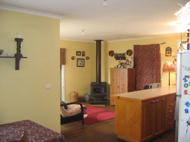 102 Pound Road, Hampton Park VIC 3976