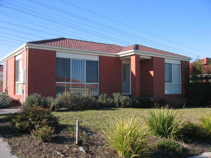 1/40 Kirkwood Crescent, Hampton Park VIC 3976